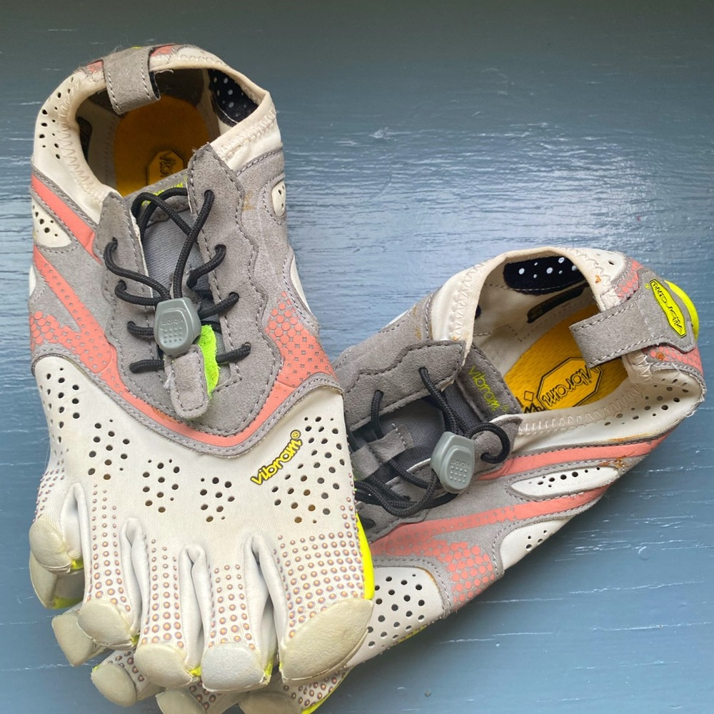 Vibram FiveFingers Colorful Toe Shoes